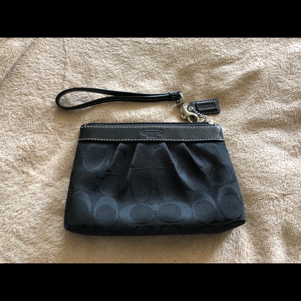 Used coach wristlet